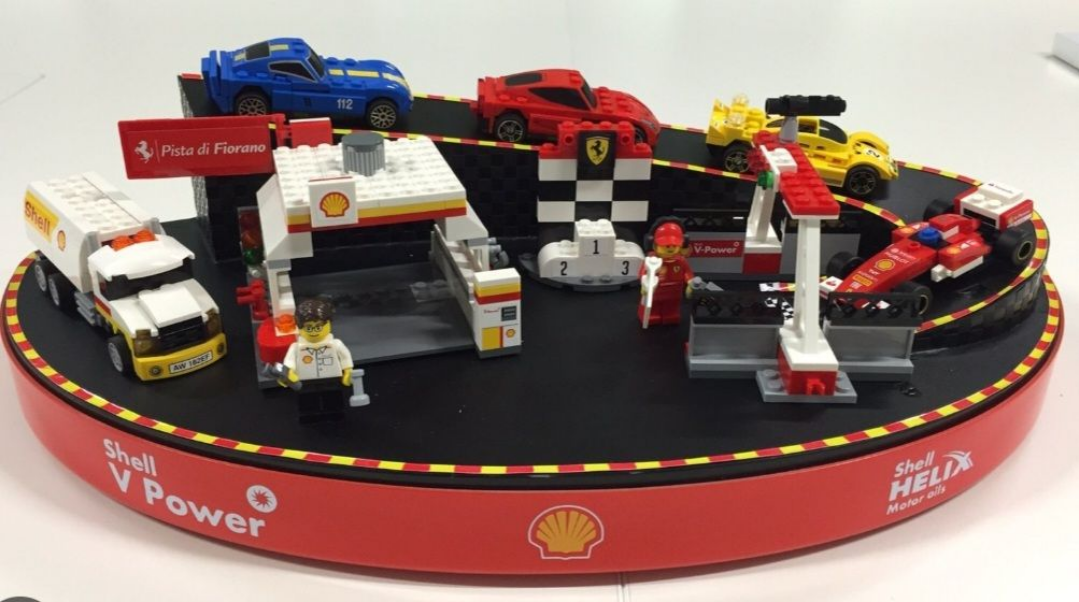 Limited Edition Lego Shell Ferrari Series 2 - Image 1