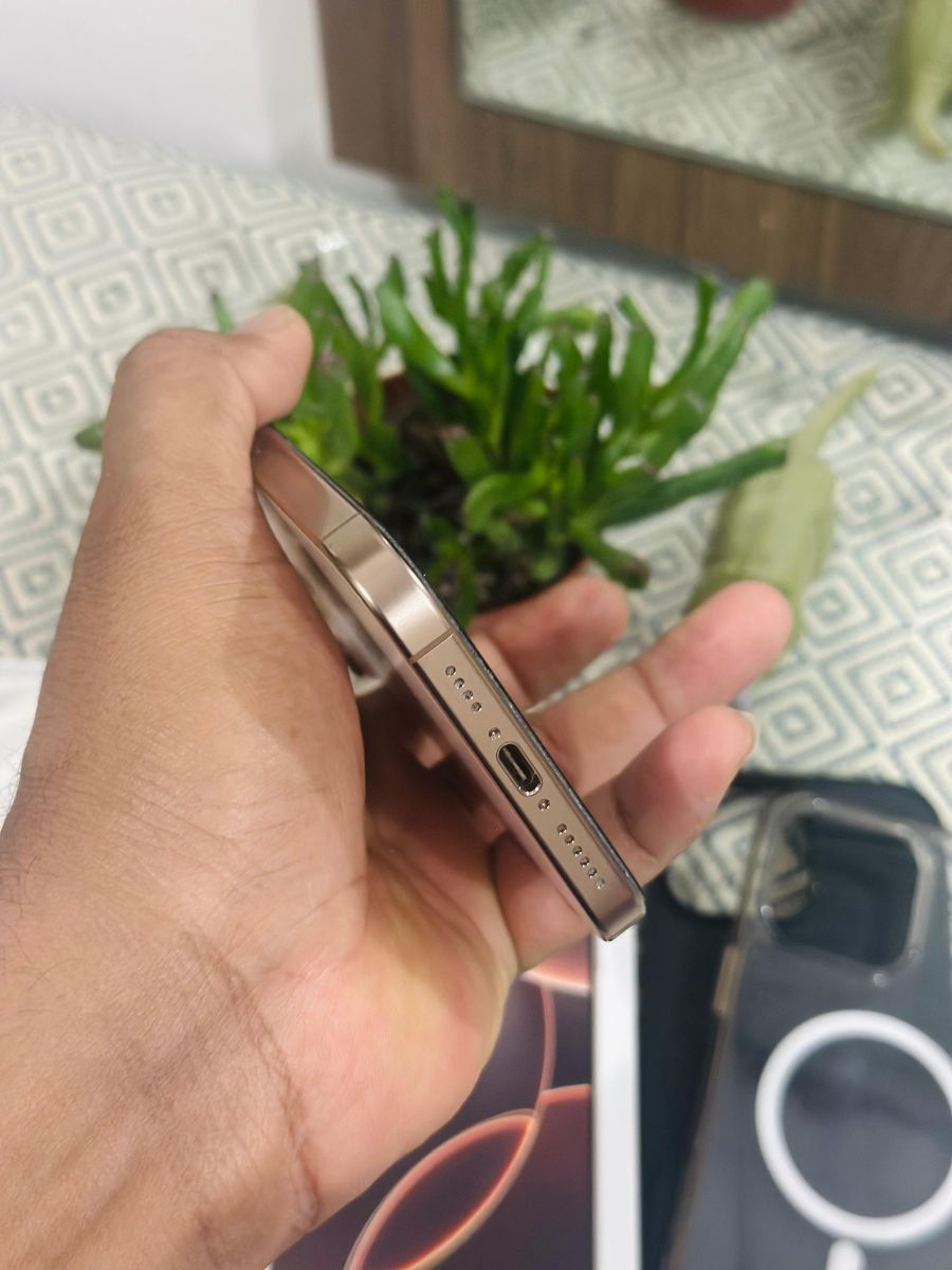 Iphone 16 pro max 256 gb like a new condition - Image 4