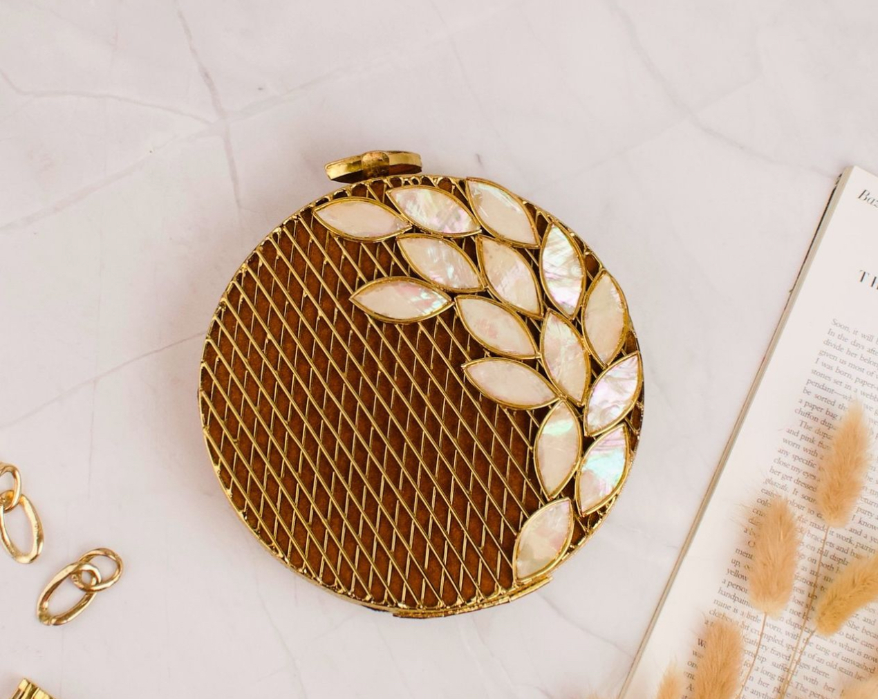 High fashion beautiful handmade oxidized jewellery and MOP(Mother of pearl)party bags. - Image 4