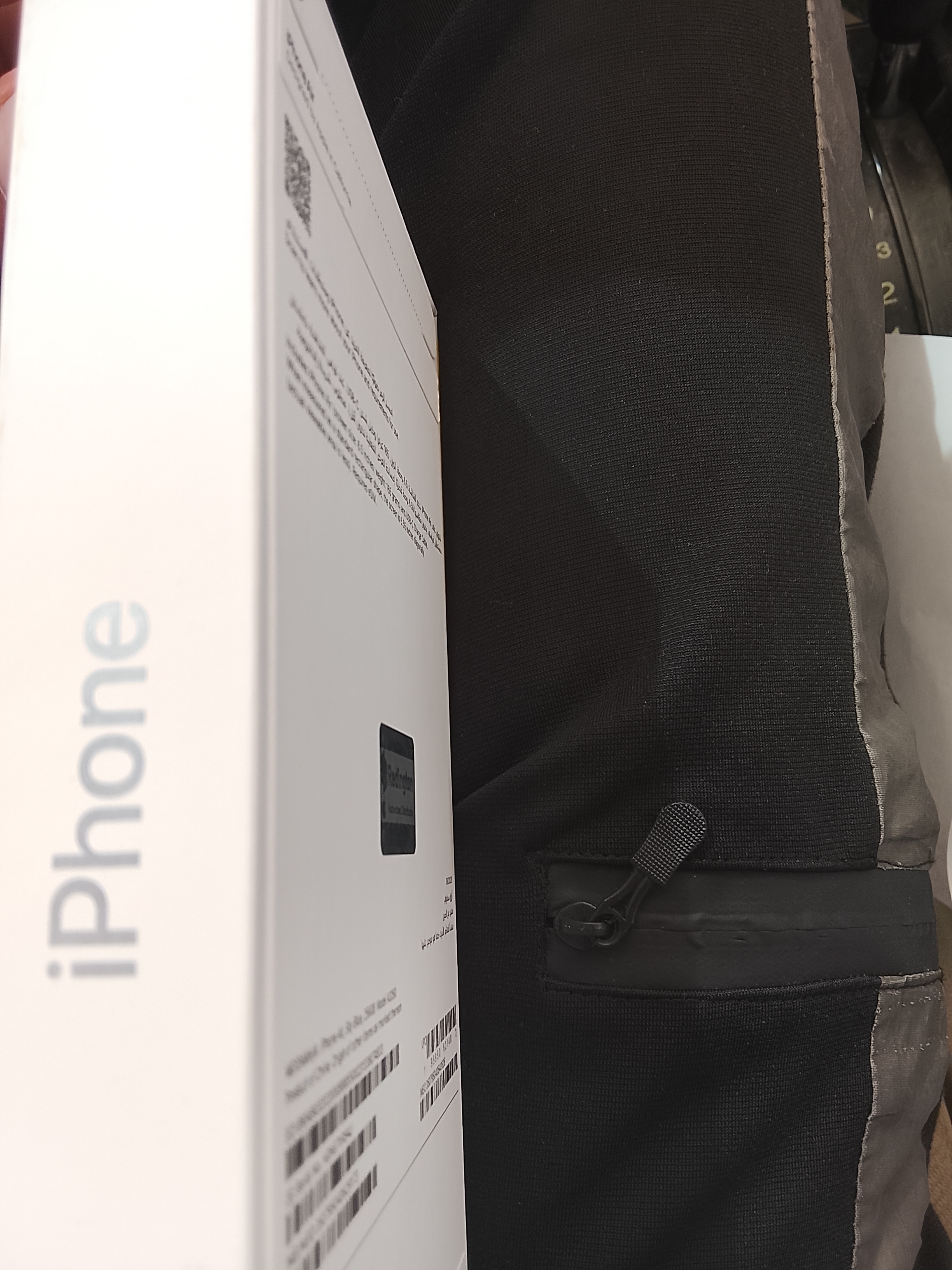 Iphone 17 air brand new - Image 2