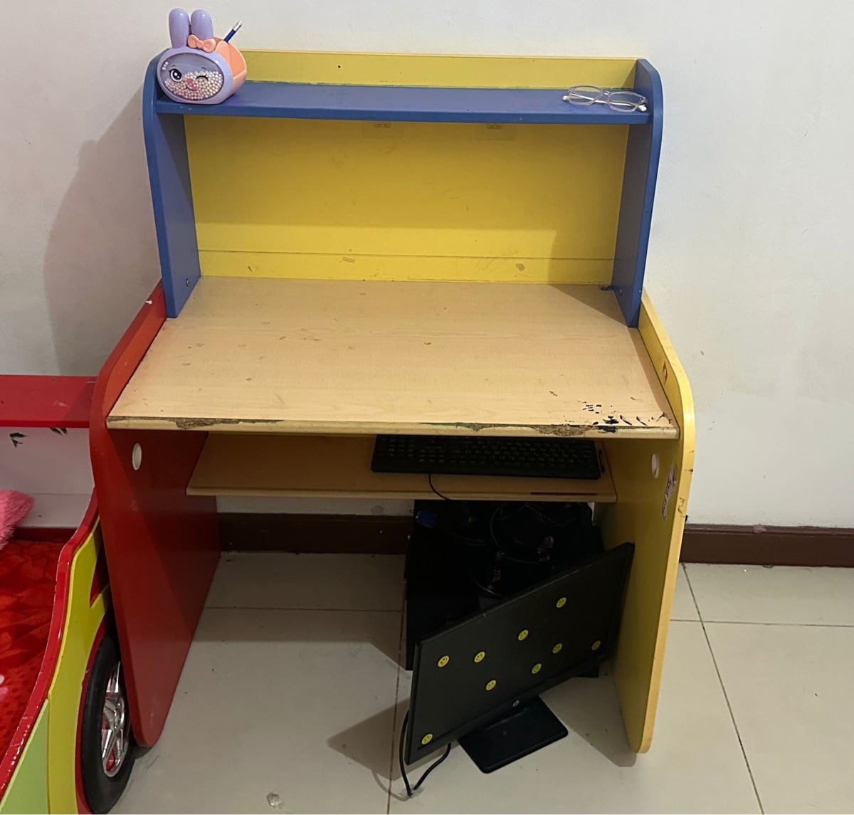 Urgent Sale 2 BHK Furniture - Image 2