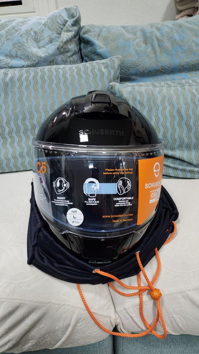 Schuberth C5 Helmet - Image 4