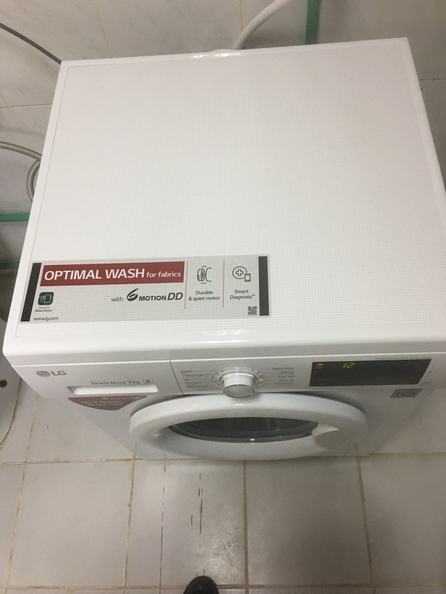LG FRONT LOADING WASHING MACHINE 7KG - Image 3