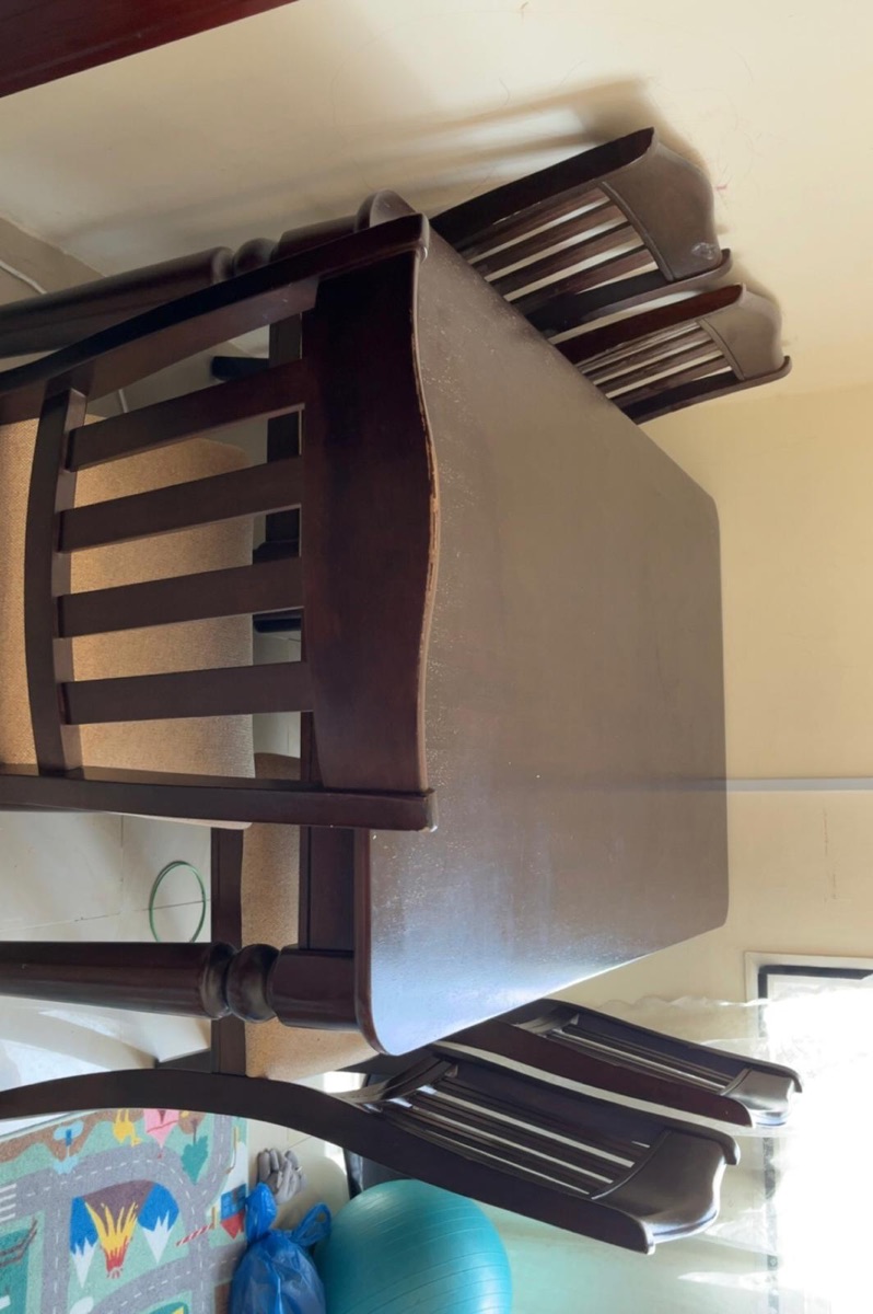 Dining table - Image 1
