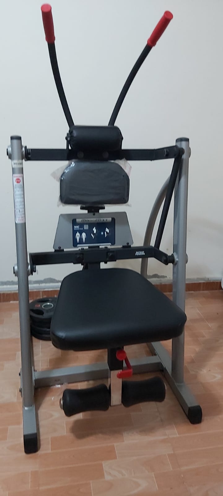 BODY SOLID ABCRUNCH ABDOMINAL MACHINE  - Image 2