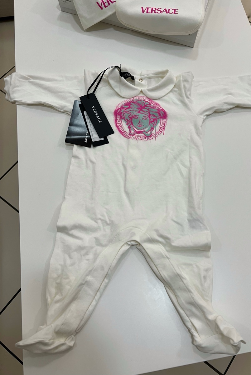 New Versace Baby gift set 3 pieces - Image 3