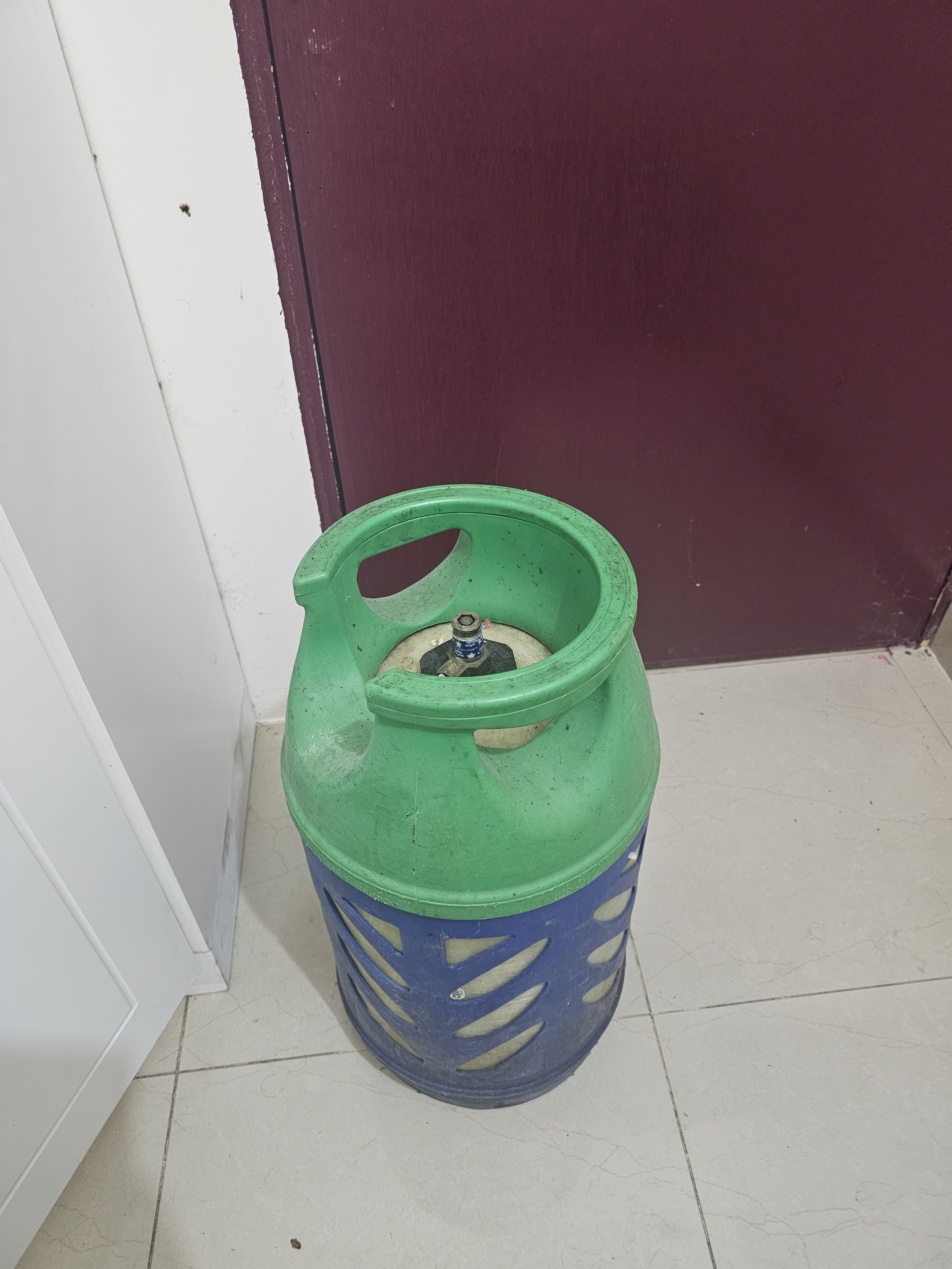  Empty Woqod Cylinder 320 QAR only (Family usages)  - Image 2
