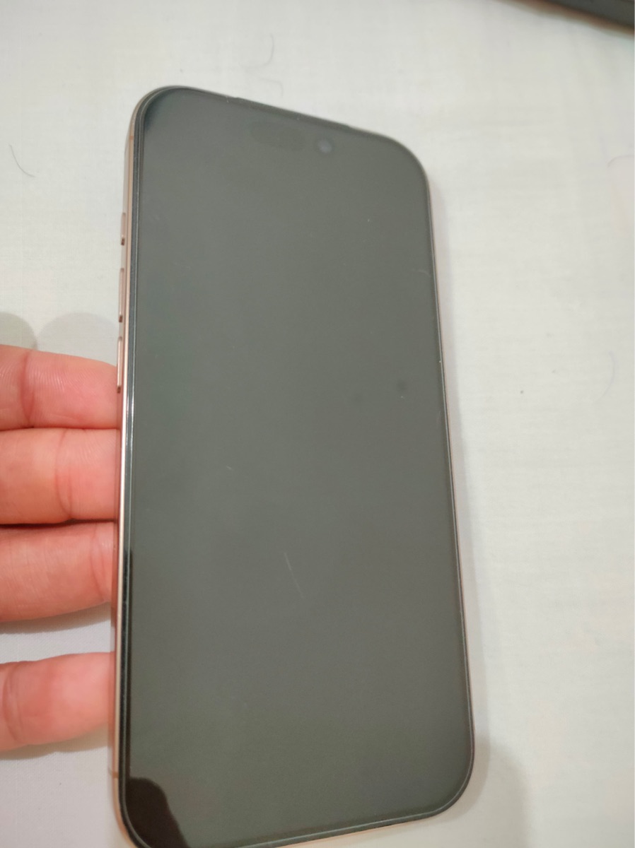 iPhone 16 Pro - Image 2