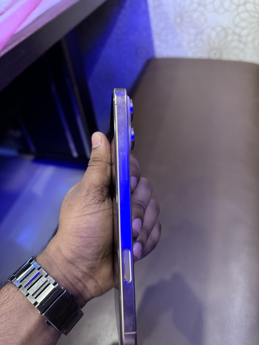 16 Pro Max - Image 8