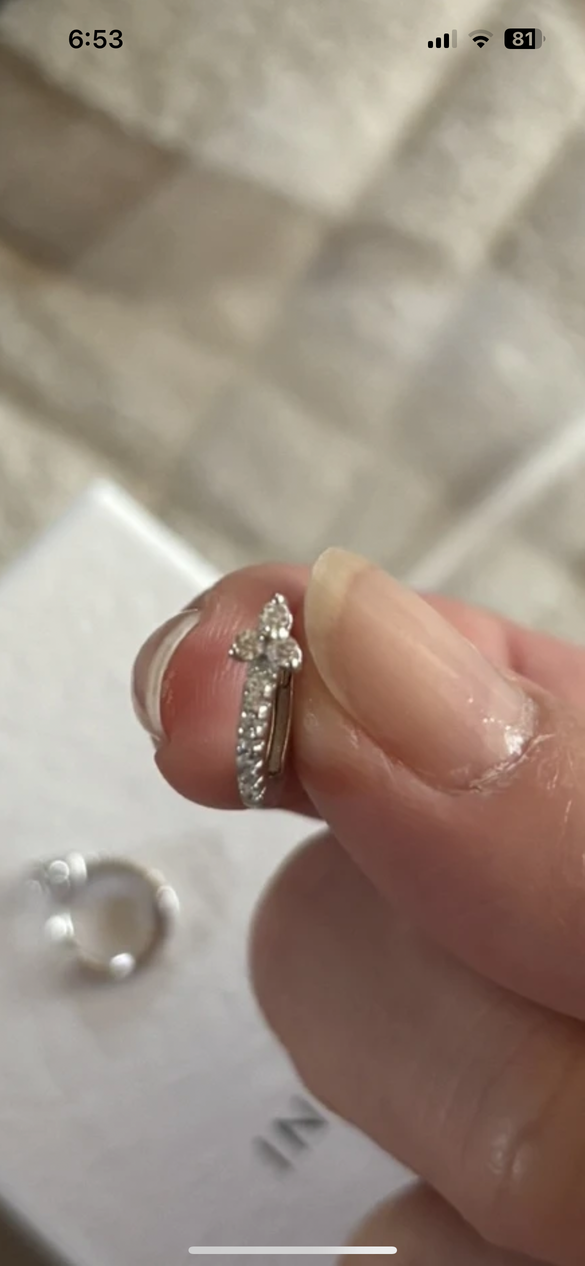 Small real silver hoop earings  - Image 2