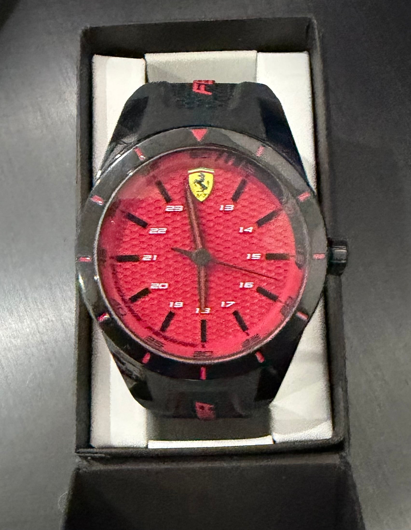 Ferrari watch brand new (still in box) - Image 1