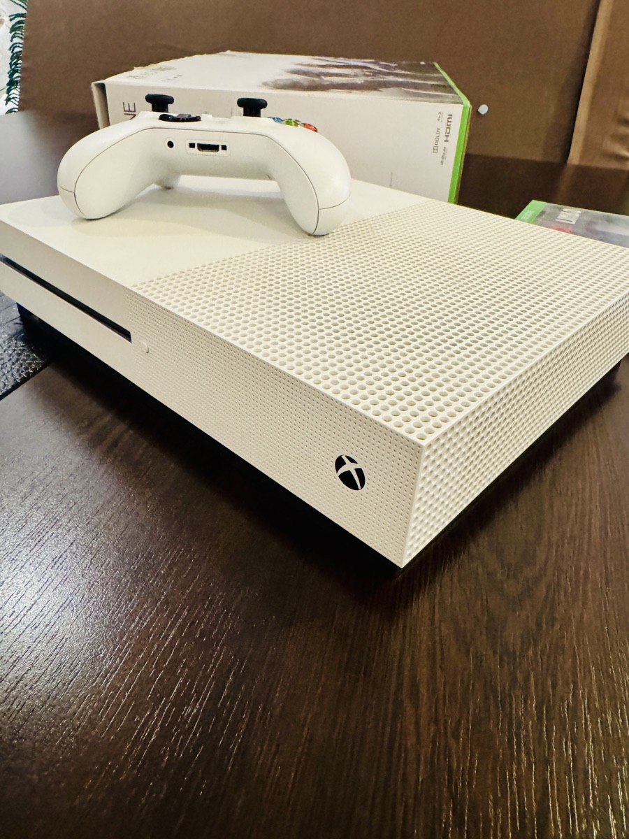 Xbox one S 1TB - Image 17