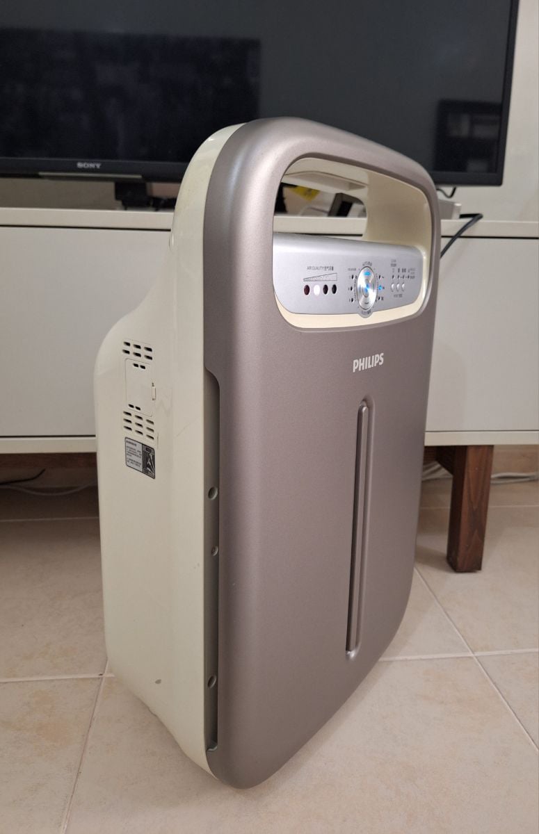 Airpurifier (Philips) in perfect condition + free delivery - Image 1