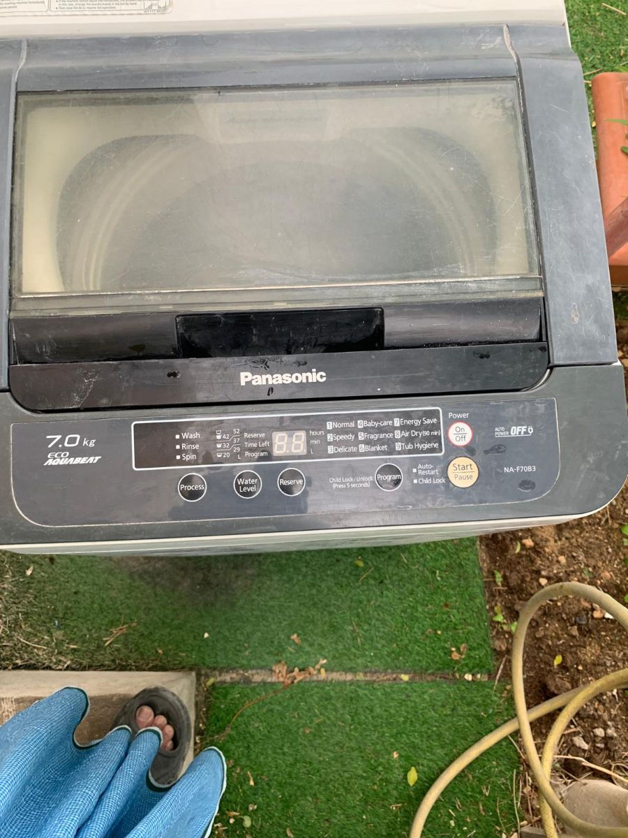 We buy damage not working A/ c washing machine fridge if you have plz call me _55314961what's - Image 1