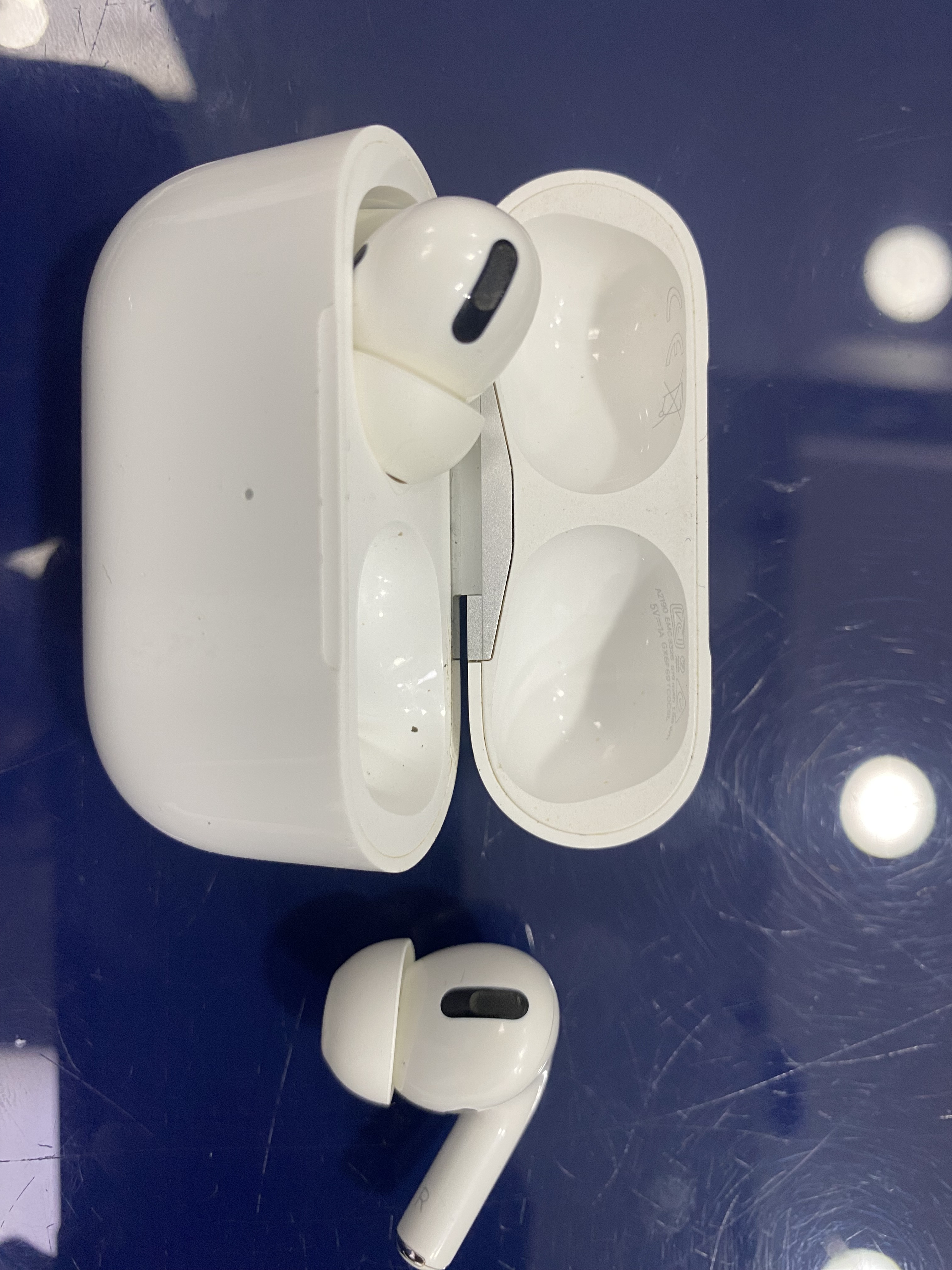 Apple Air Pods Pro - Image 1