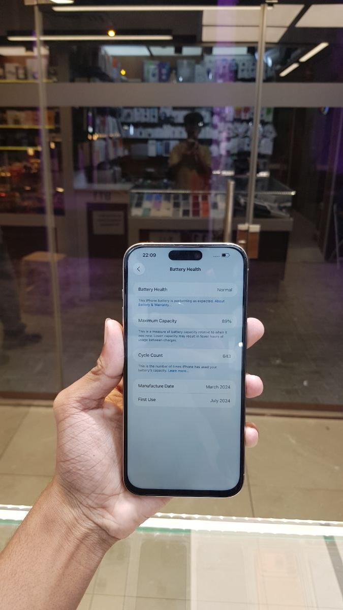 iPhone 15 Pro Max 256GB - Image 1