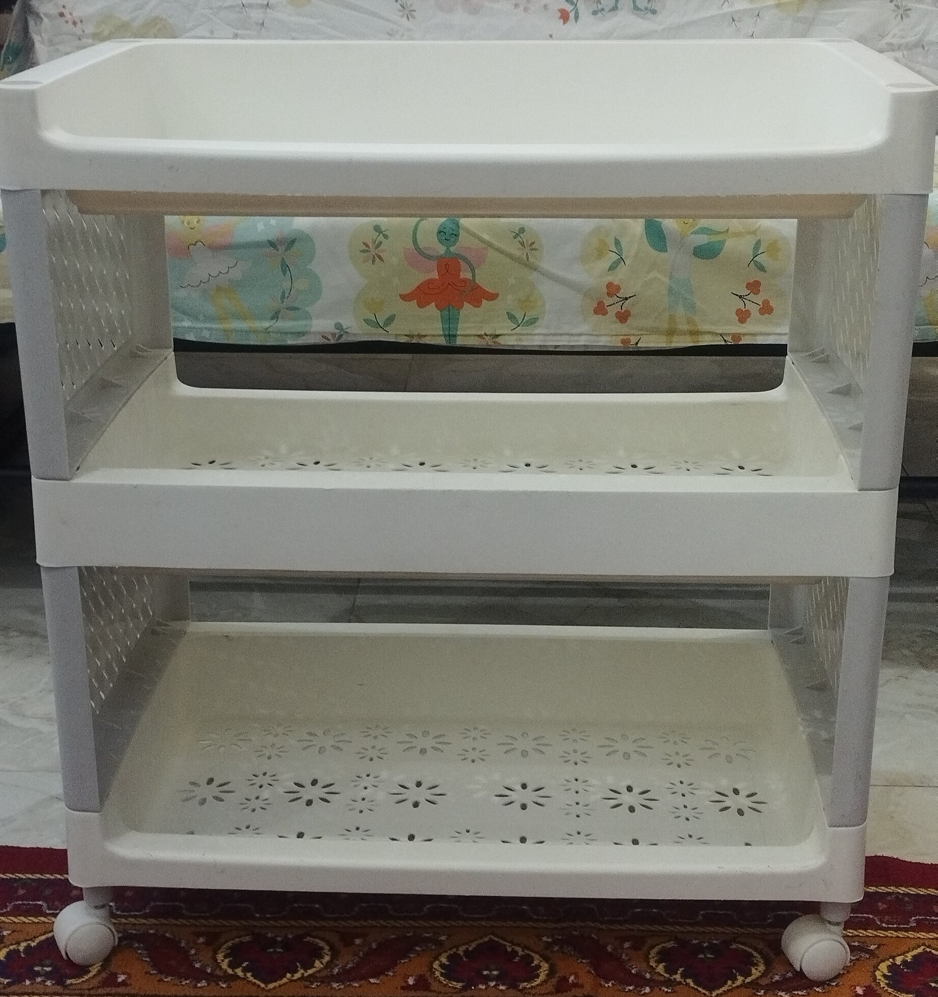 3-layer shelf clean and sturdy - Image 2