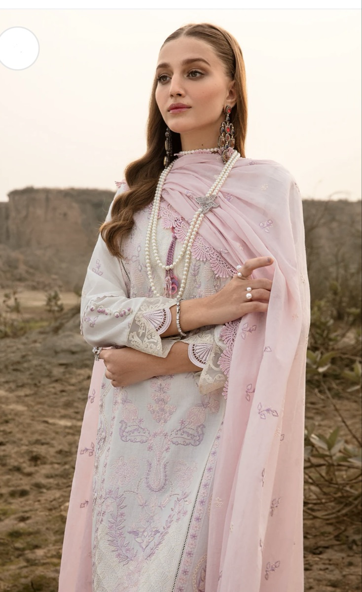 Ready to wear Embroidered lawn - Image 2