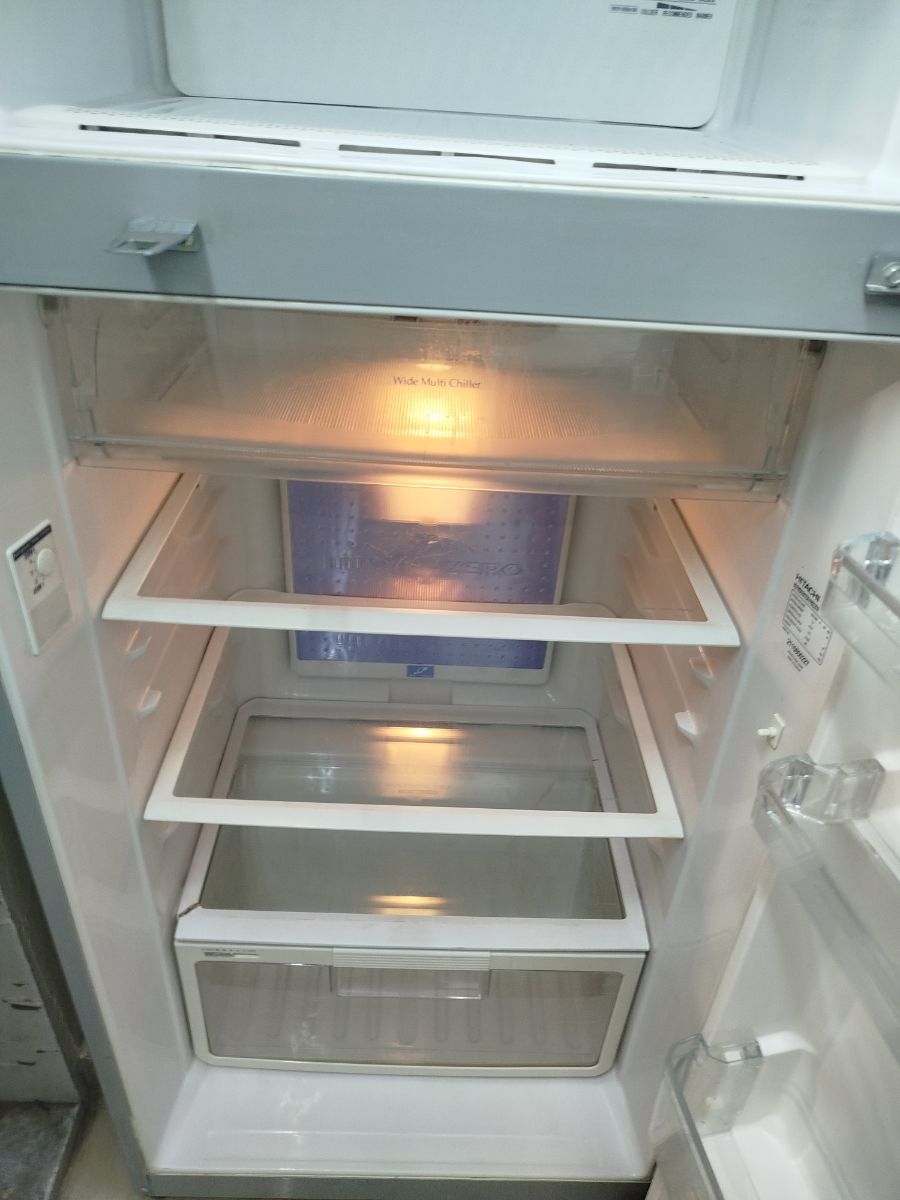 Hitachi double door refrigerator for sale - Image 4