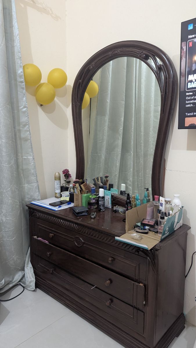 BED, WARDROBE AND DRESSING TABLE - Image 2