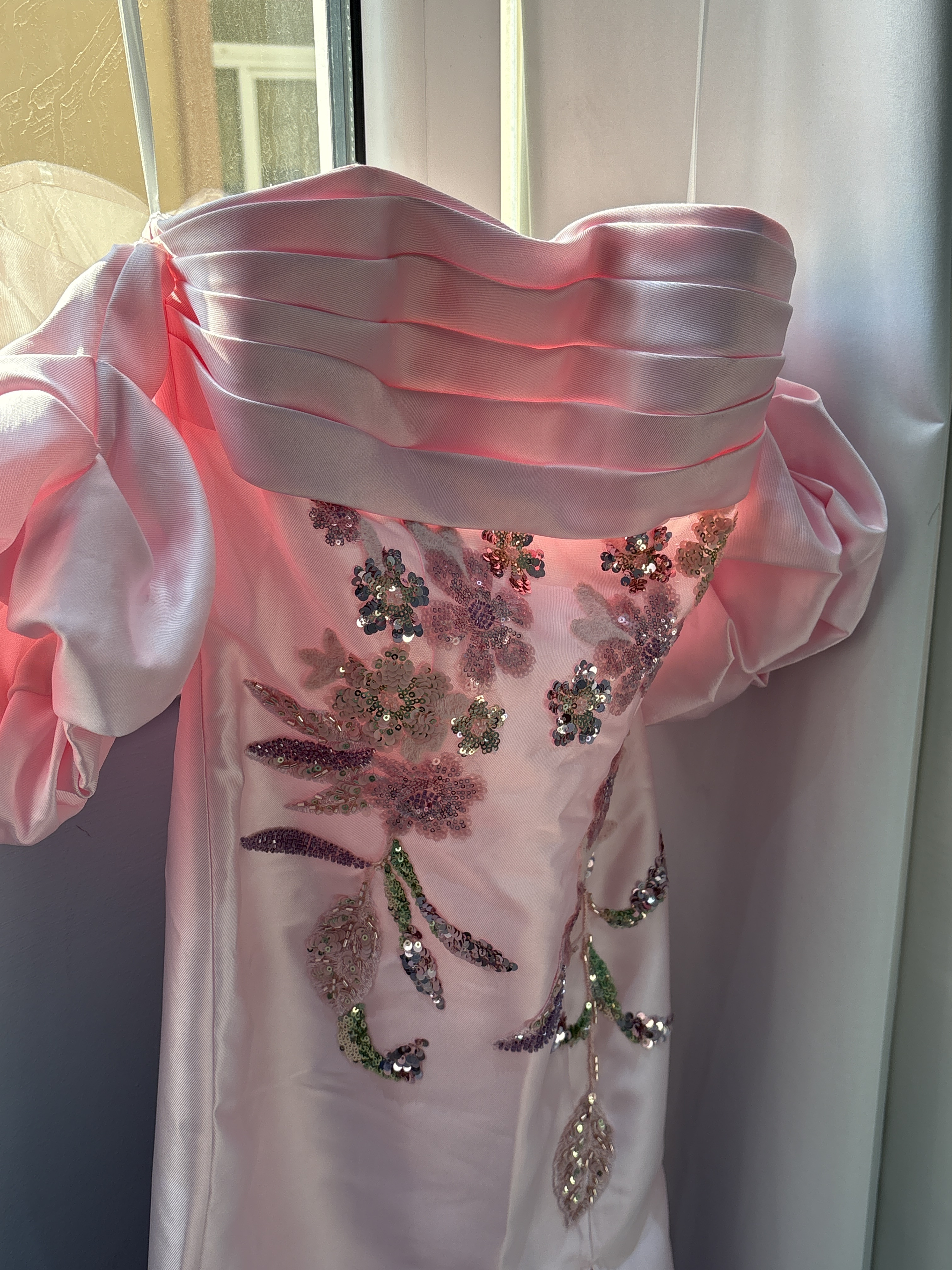 Pink dress - Image 1