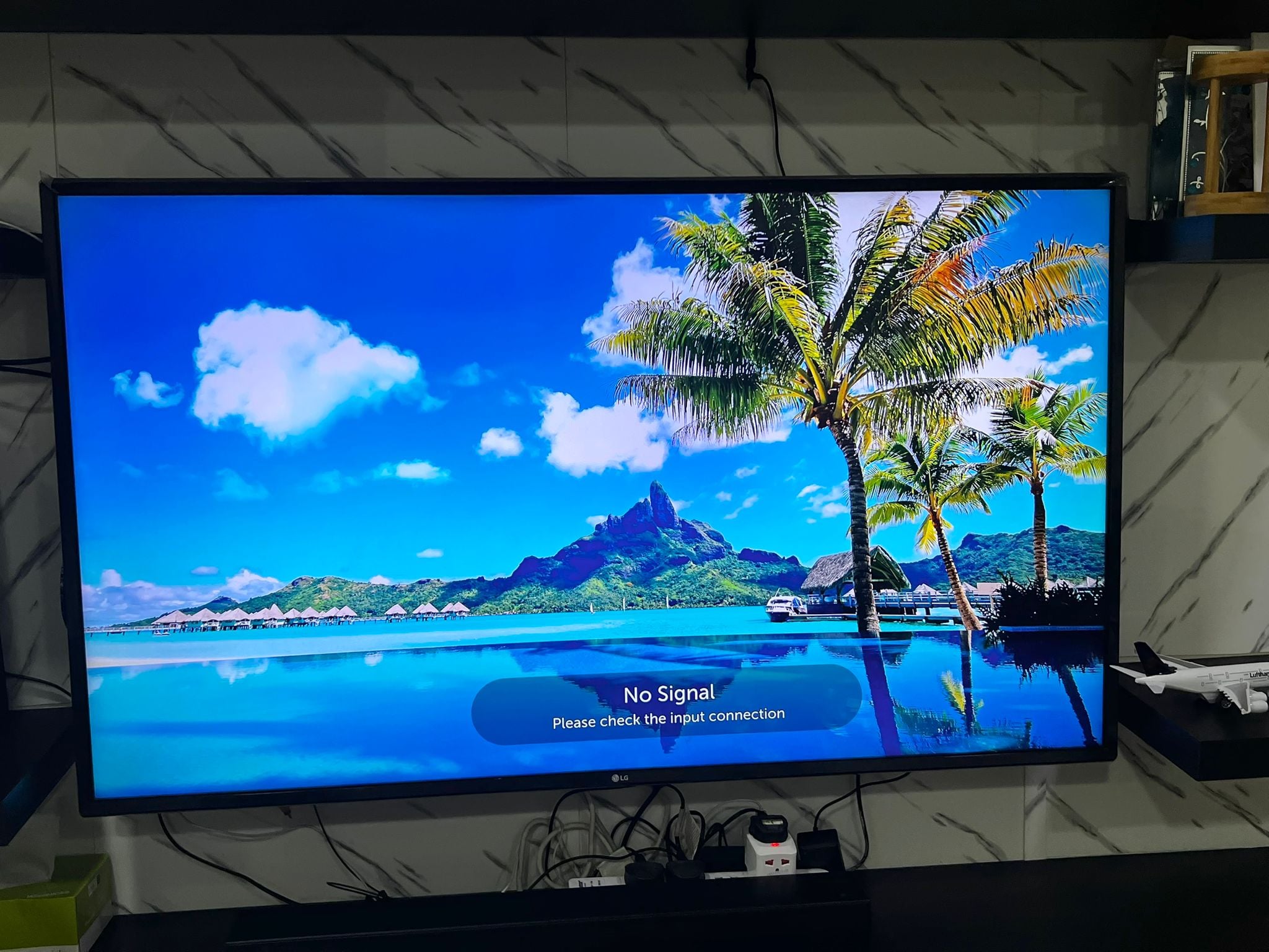 LG 55" TV FOR URGENT SALE - Image 2