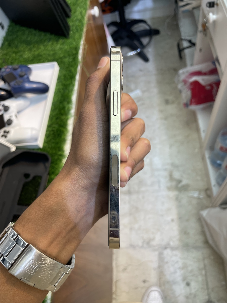 12 pro - Image 4