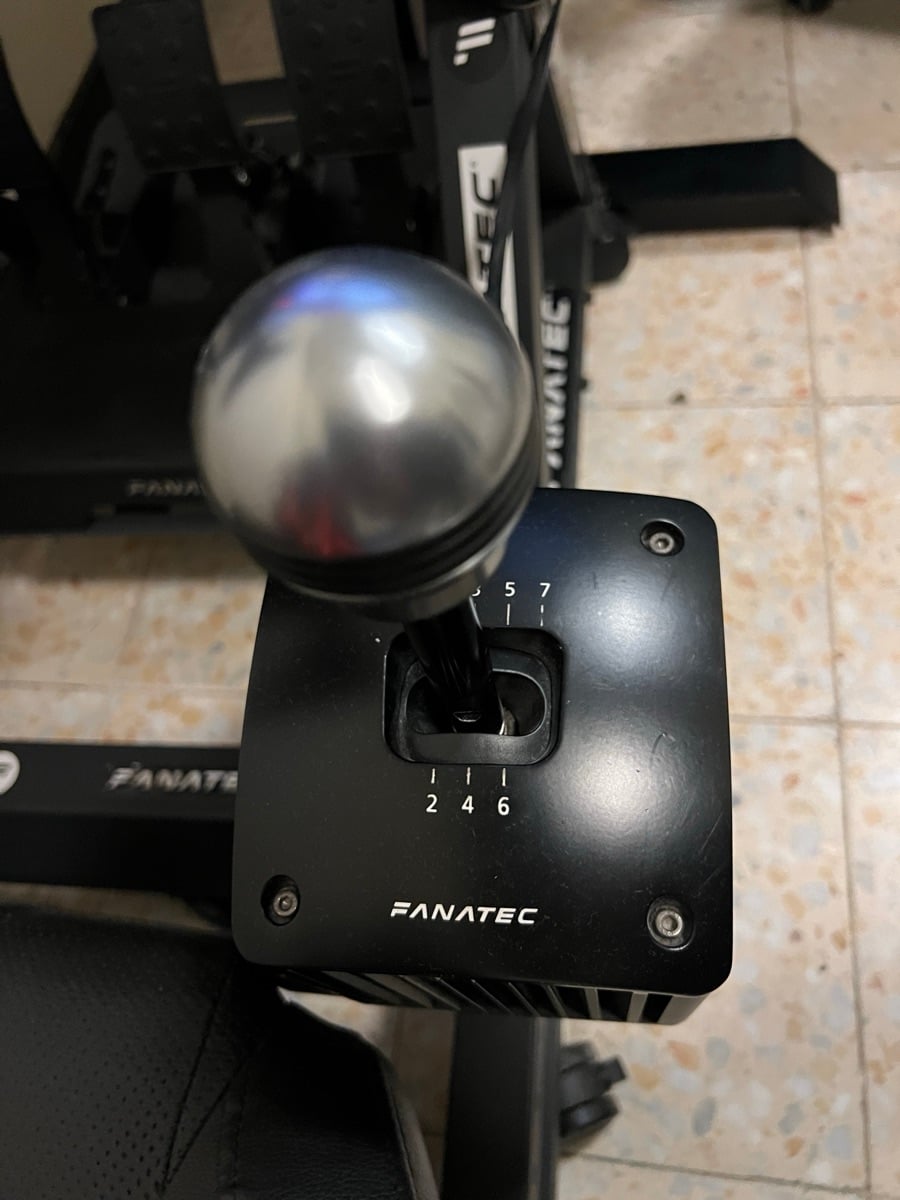 Fanatec and GT track sim for sale - Image 2