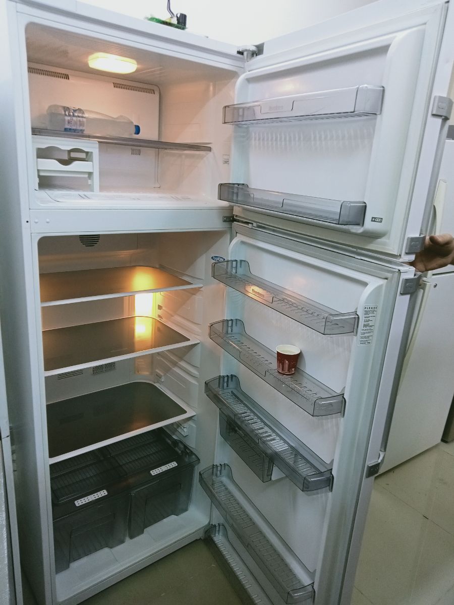 Refrigerator for sale - Image 2