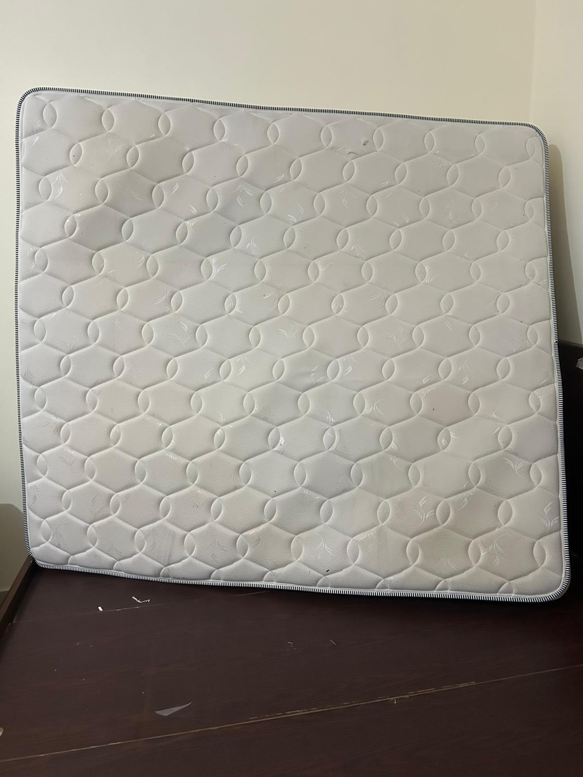 King Size Mattress (200cm x 180cm) - Image 3