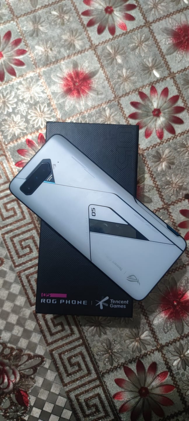 ASUS ROG Phone 5 Ultimate LIMITED EDITION - Image 5