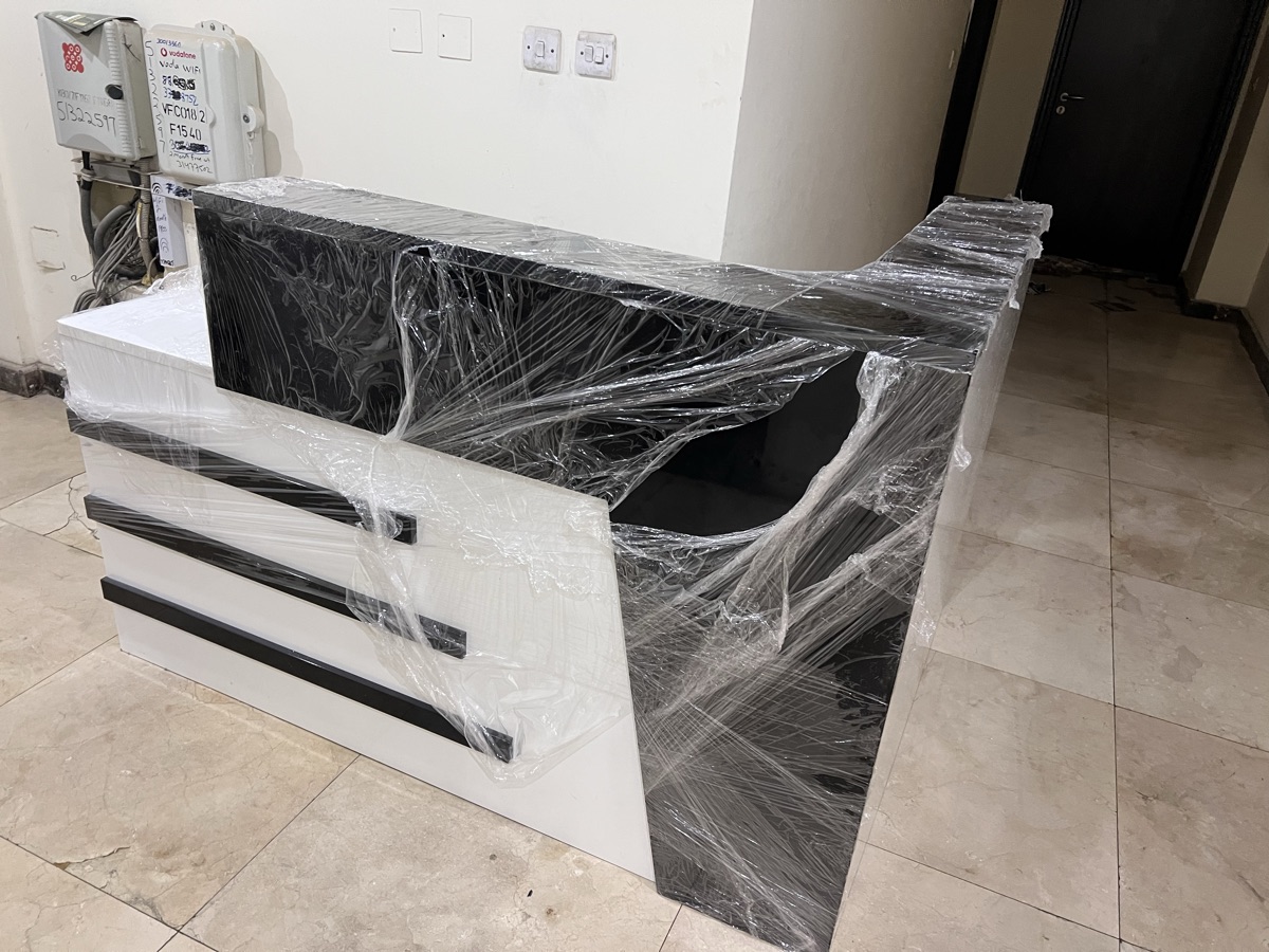 Reception desk - Image 6