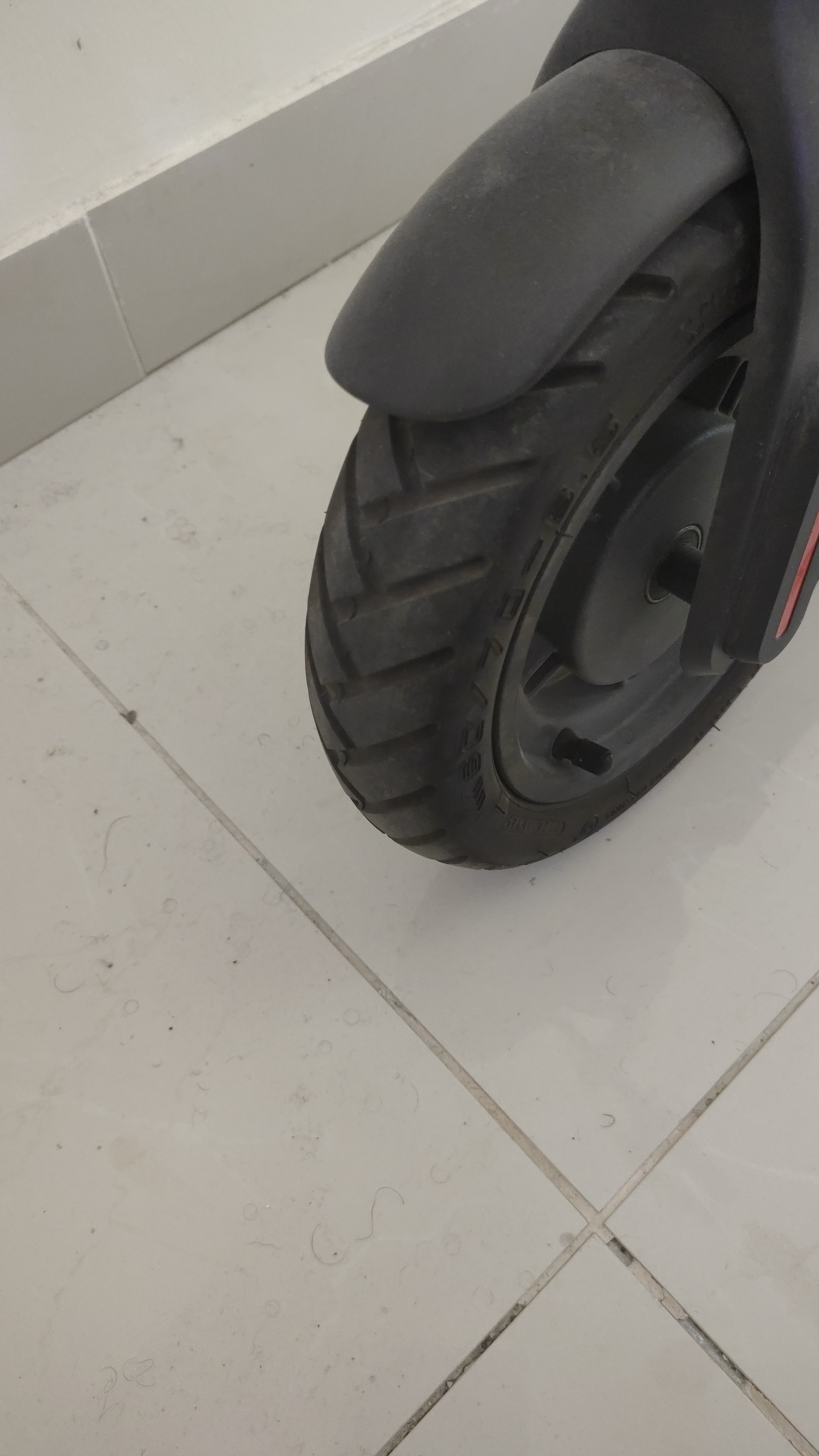 Xiaomi scooter 4  pro 2nd gen - Image 4