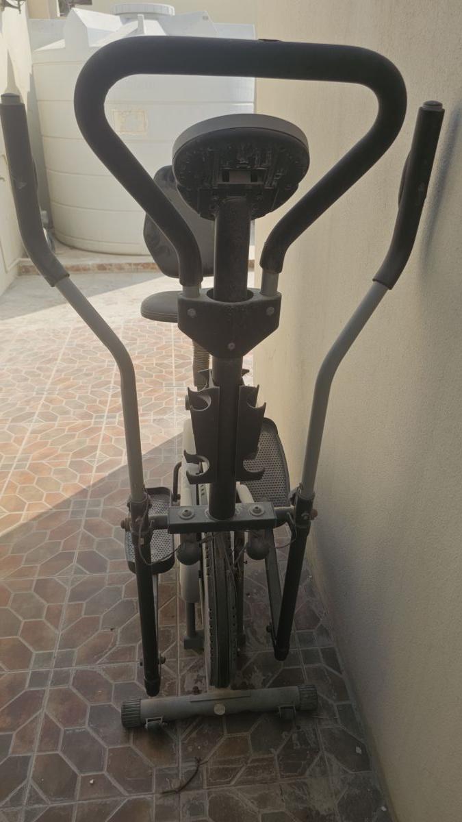 Orbitrac 4 Handle Elliptical Bike Cross Trainer - Image 2