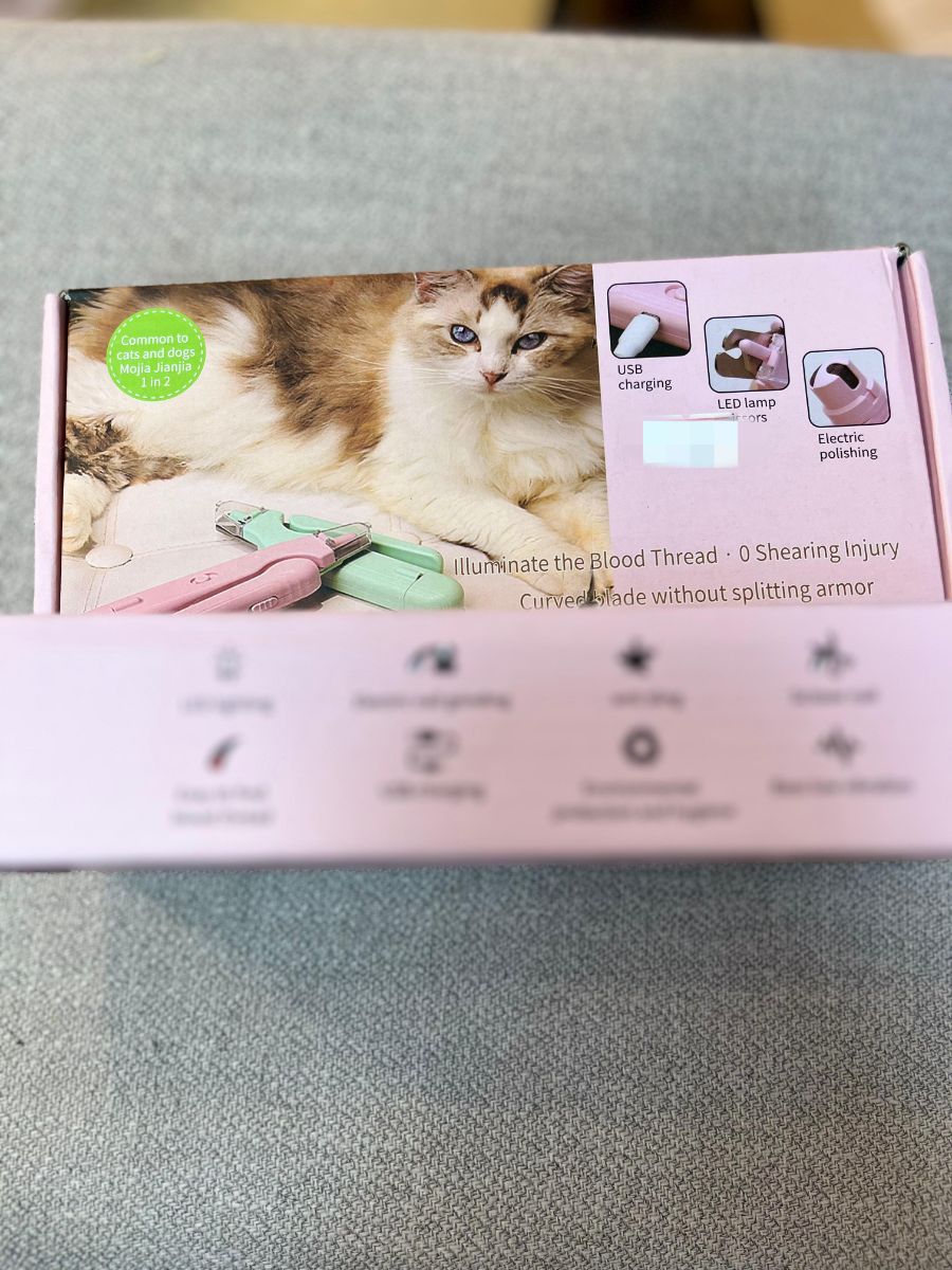 Pet LED Nail Clippers (2-in-1) - Image 4