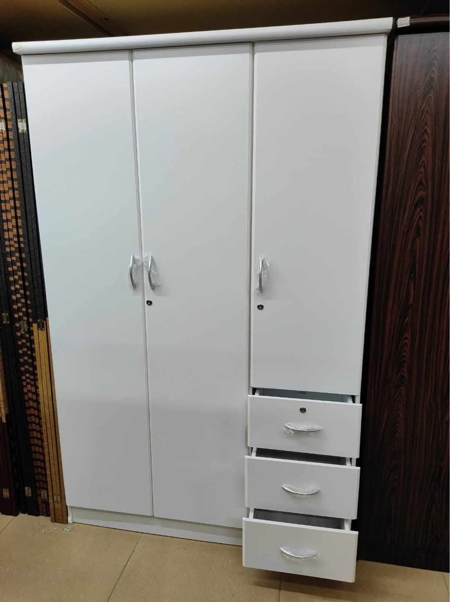 https://wa.me/+97471129495 new bed cabinet for sale - Image 2
