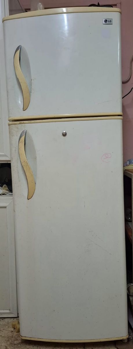 LG Double door Refrigerator in good condition - Image 1