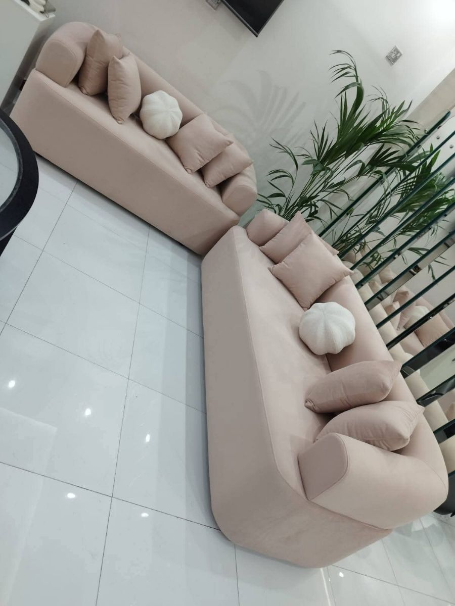 Curtain and sofa - Image 7
