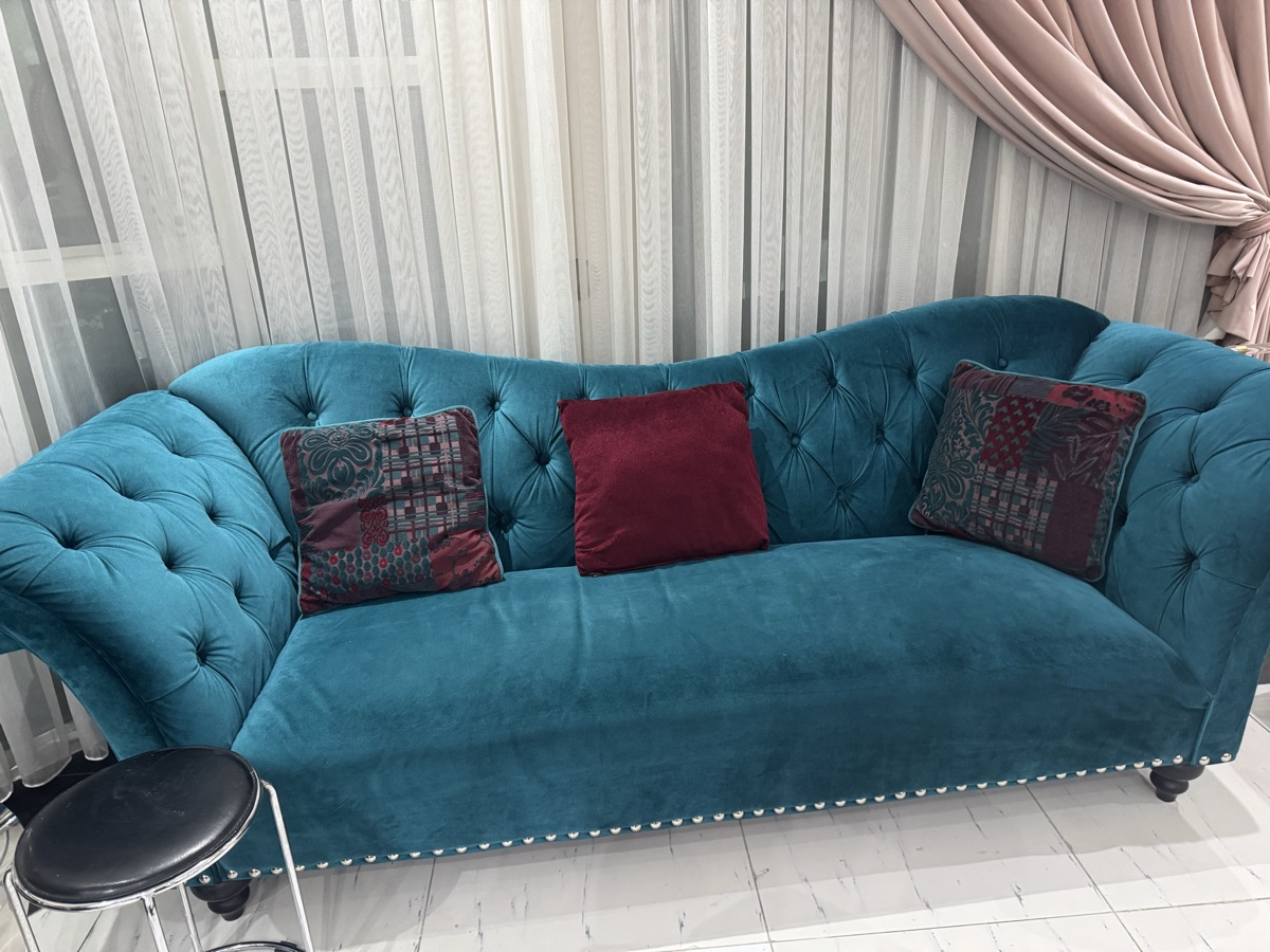 Sofa’s in great condition with table - Image 4