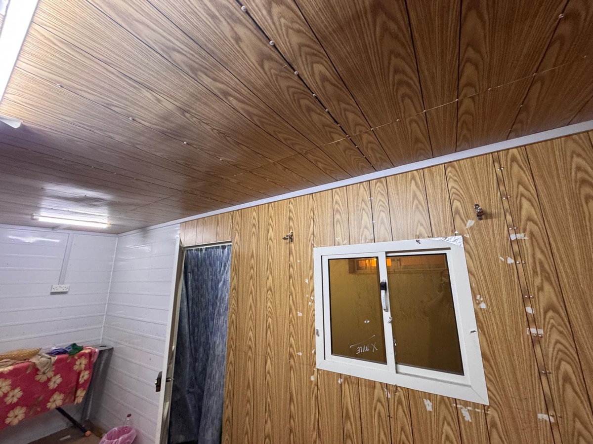 Portable cabin with washroom for urgent sale - Image 9