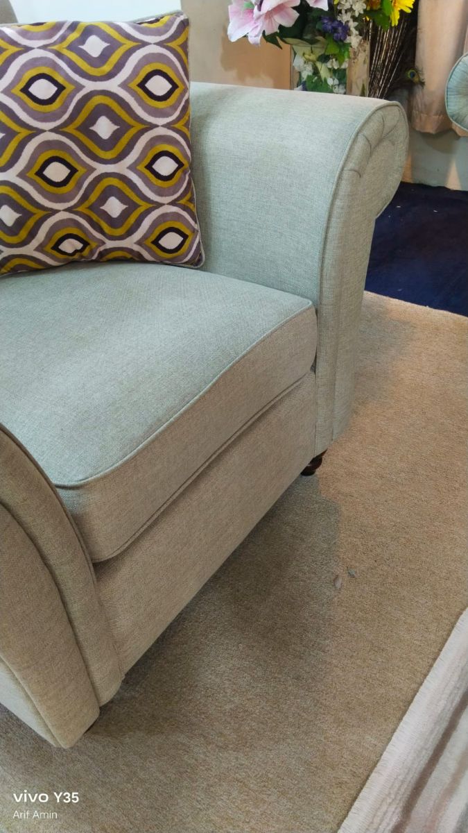 Full brend new [ home box ] sofa set for sell i give u good price call or what's app‌‌‌ 71532454 - Image 4
