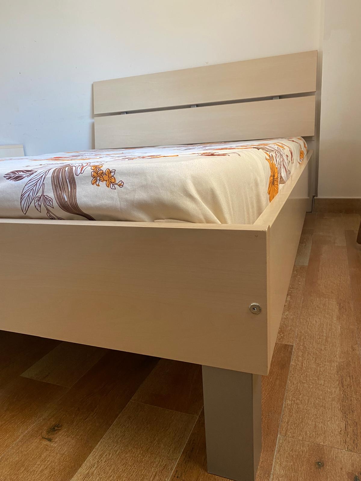 SELL BED (SIZE 75 INCH * 60 INCH) - Image 2