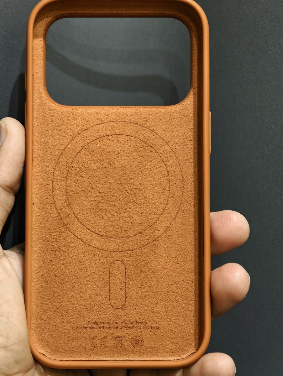 iPhone 17 pro Apple Silicon case - Image 2