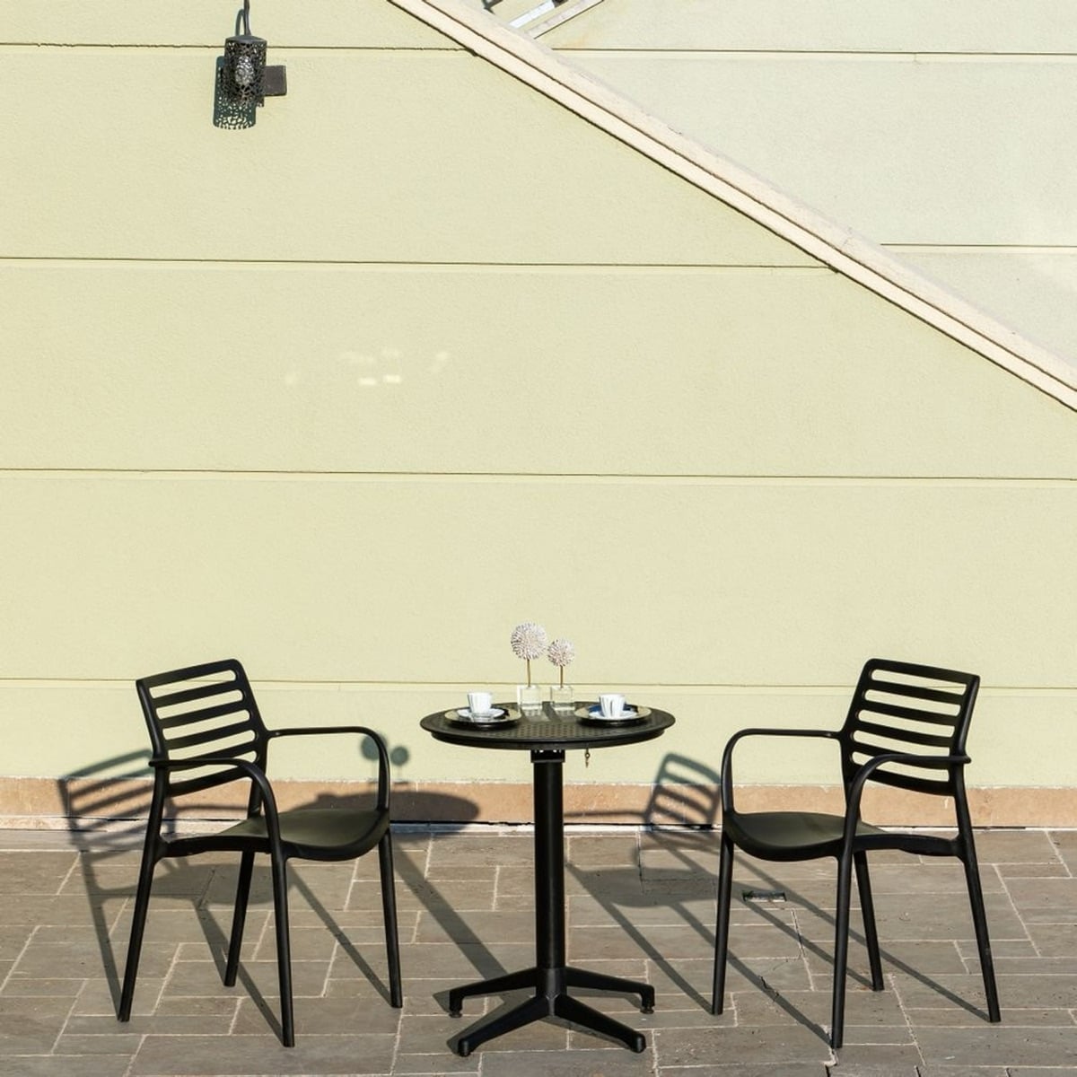 Cost price chair and sunbed and sofas - Image 9