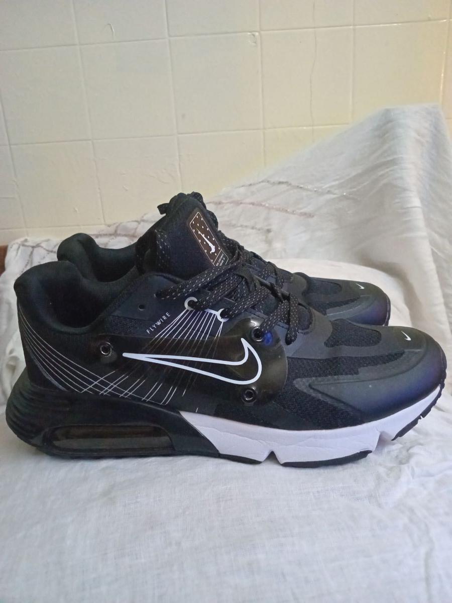 Nike - Image 1