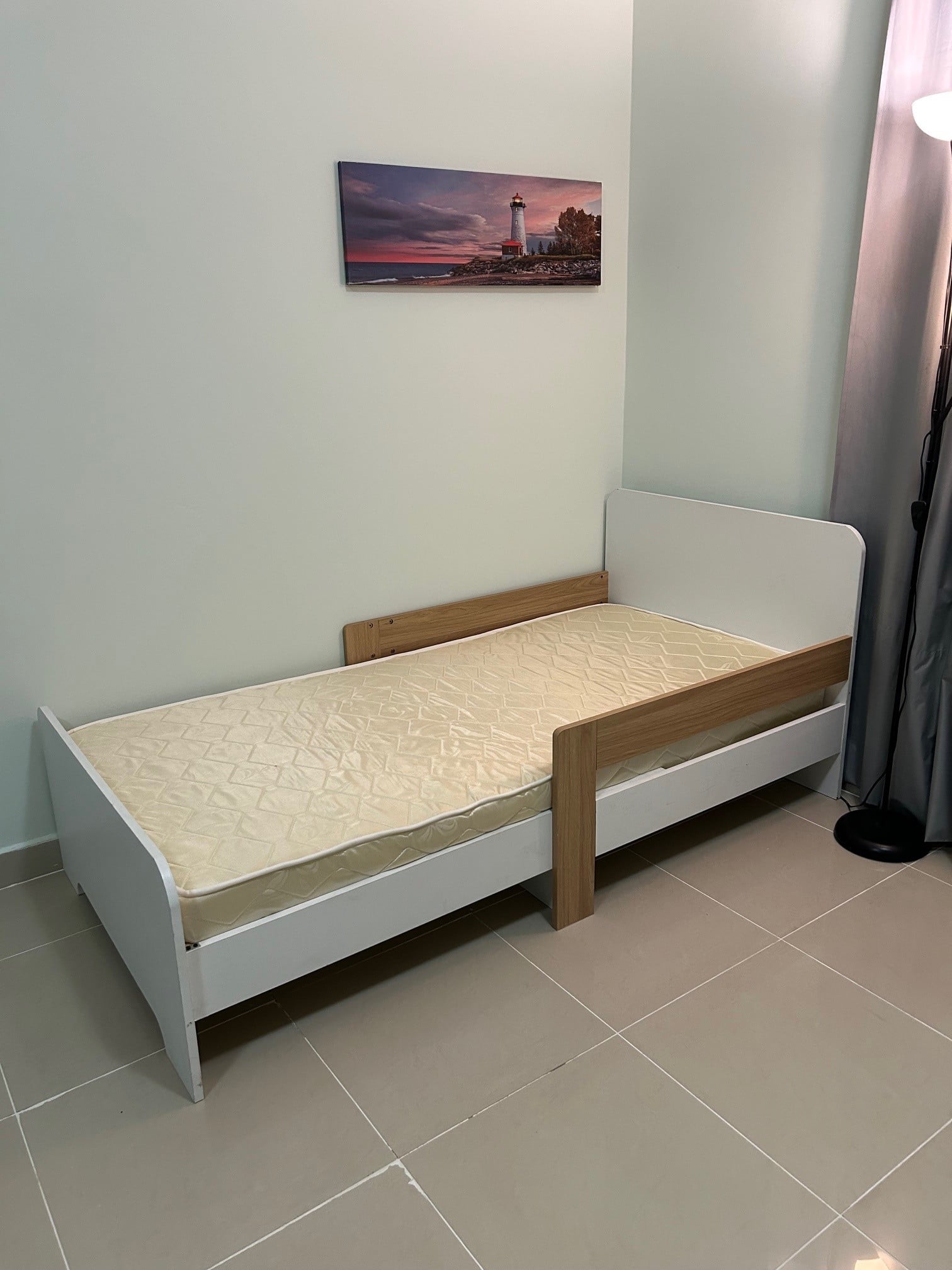 Kids Cot with Brand New Mattress for Sale - Image 5