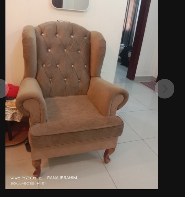 Beautiful sofas for sale - Image 3