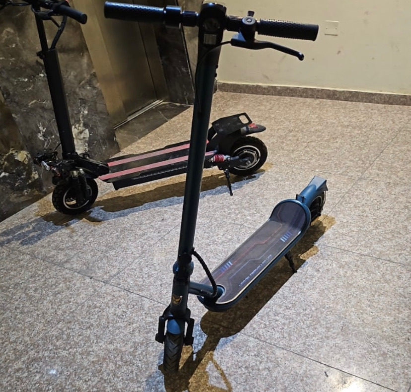 VLRA Electric Scooter - Image 3