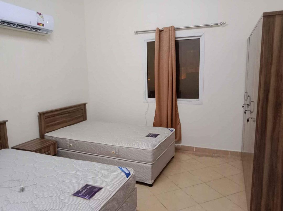 Qatar Airways furniture available - Image 15