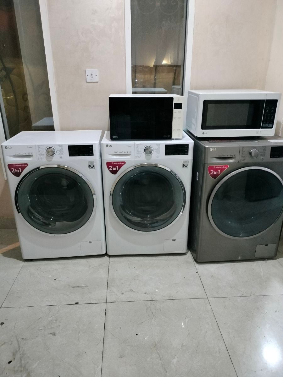 Qatar Airways furniture and electric item - Image 1